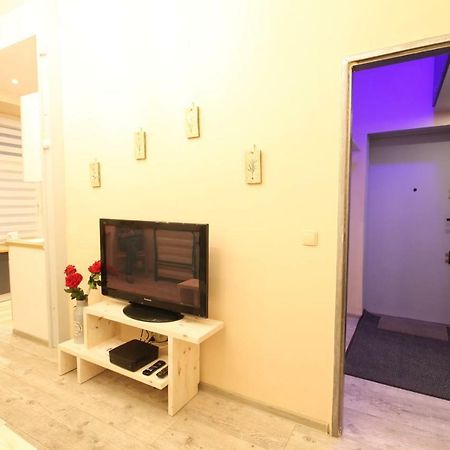 Studio Flat Grunwaldzka Up To 2Persons+1 Wrocław Exterior foto