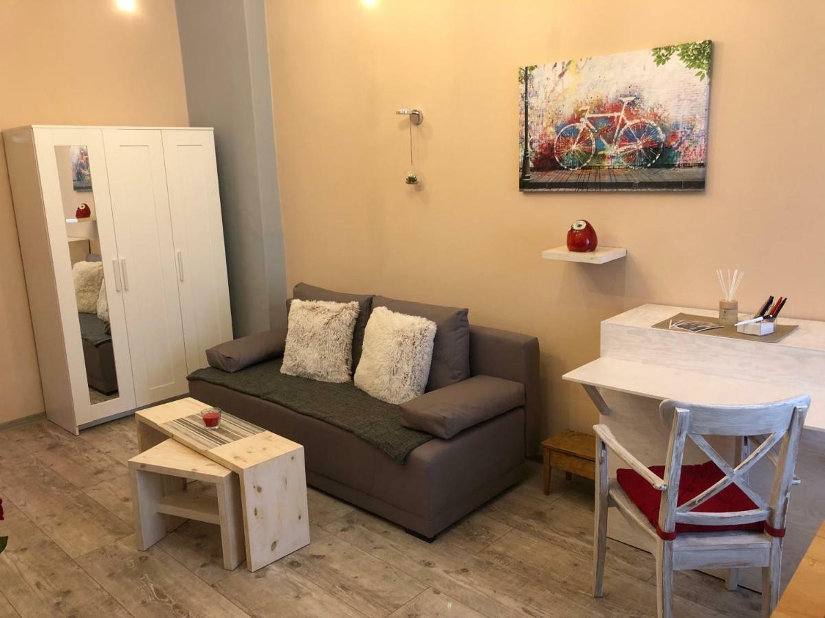 Studio Flat Grunwaldzka Up To 2Persons+1 Wrocław Exterior foto
